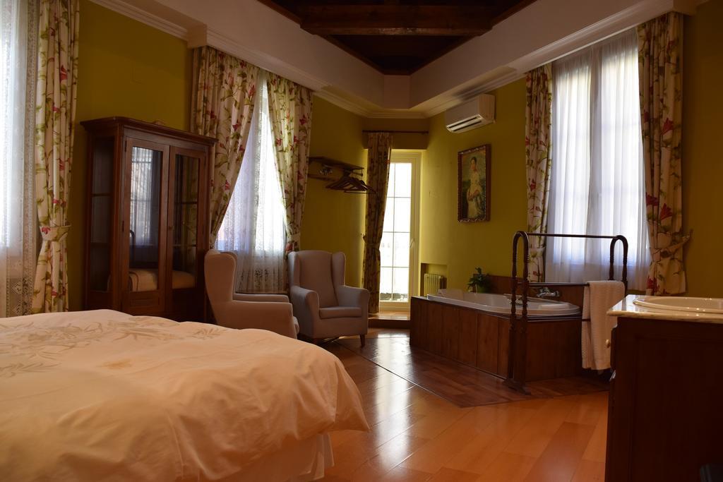 Hotel Posada Don Jaime Сан-Лоренсо-де-Эль-Эскориаль Номер фото
